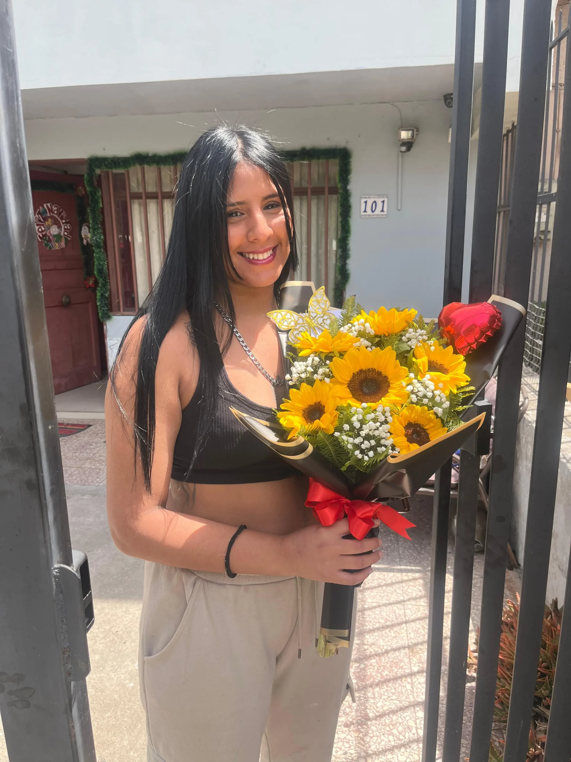 Lucía R